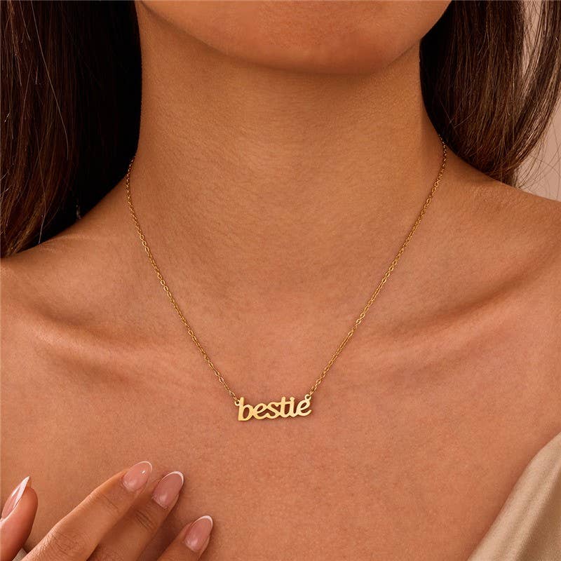 Mama Nana Pendant Necklace | 40NK9713: WIFEY